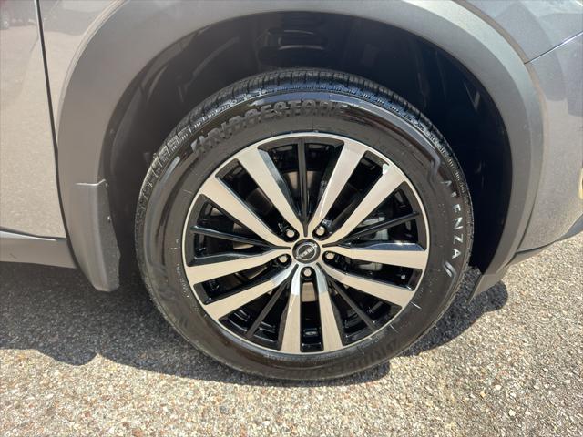 new 2025 Nissan Pathfinder car, priced at $50,285