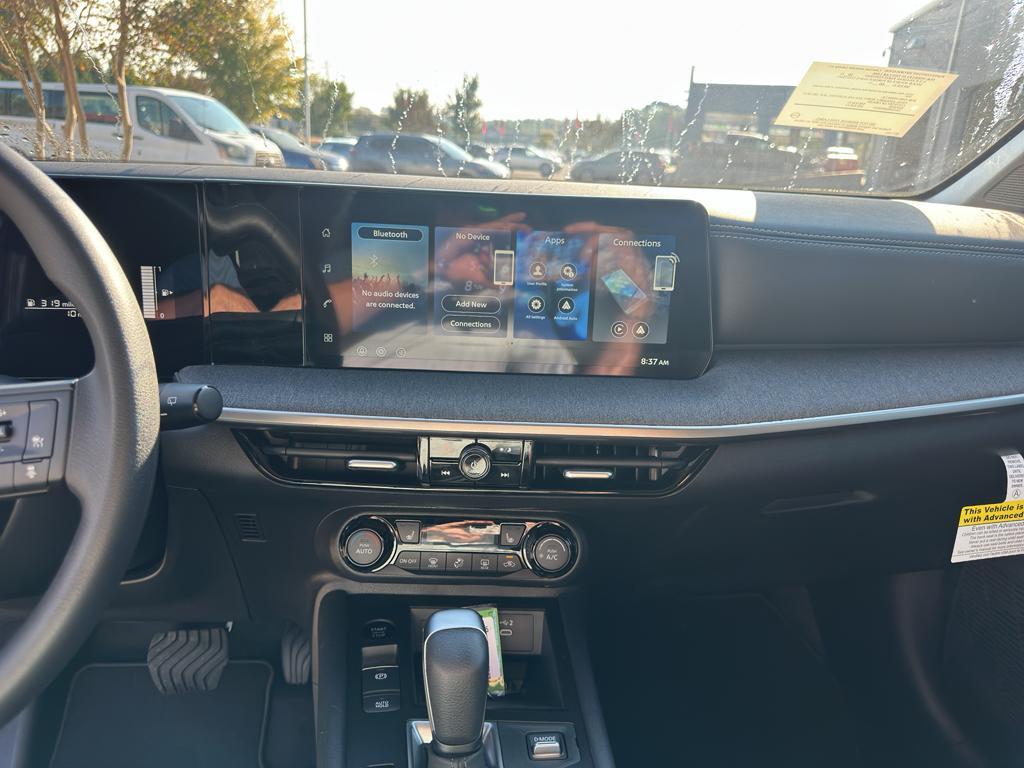 new 2026 Nissan Kicks car, priced at $28,640