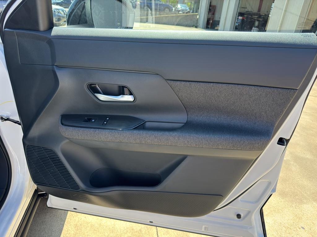 new 2025 Nissan Kicks car, priced at $24,990