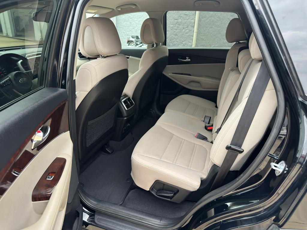 used 2016 Kia Sorento car, priced at $8,290