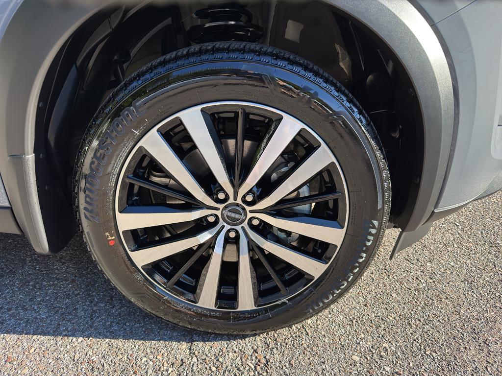 new 2025 Nissan Pathfinder car, priced at $50,750