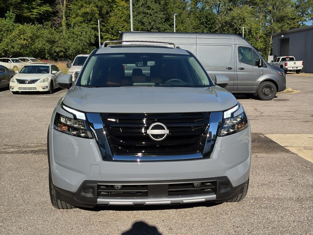 new 2025 Nissan Pathfinder car, priced at $50,750