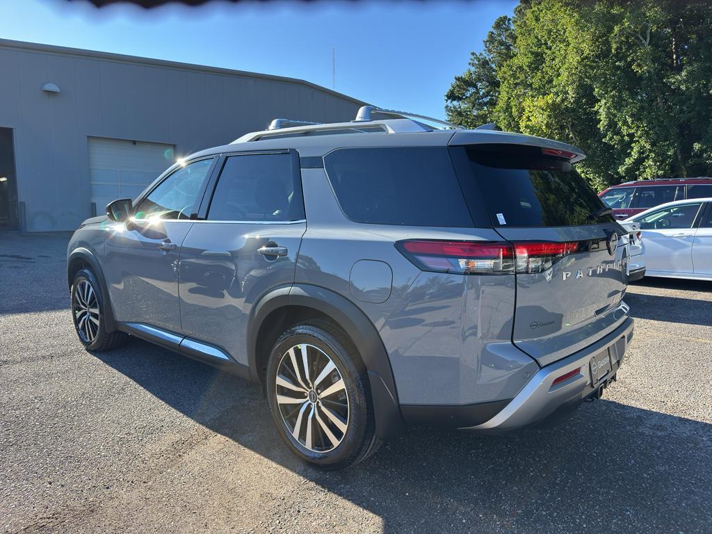 new 2025 Nissan Pathfinder car, priced at $50,750