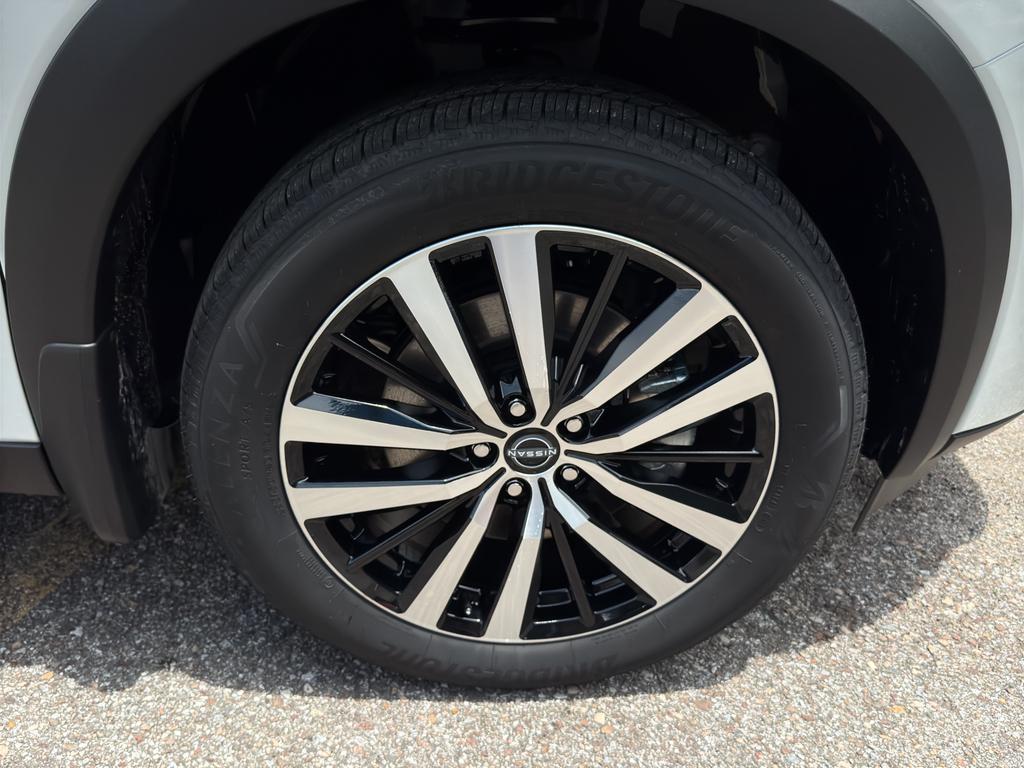 new 2025 Nissan Pathfinder car, priced at $52,060