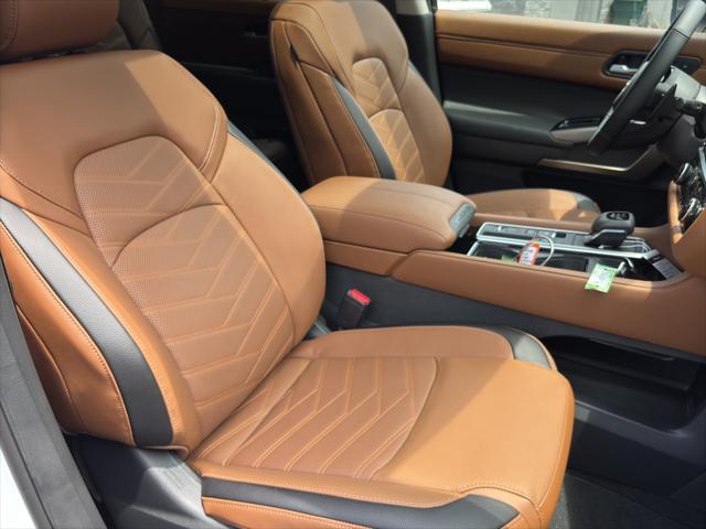new 2025 Nissan Pathfinder car, priced at $52,060
