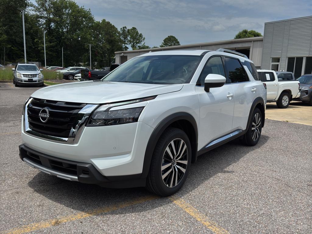 new 2025 Nissan Pathfinder car, priced at $52,060