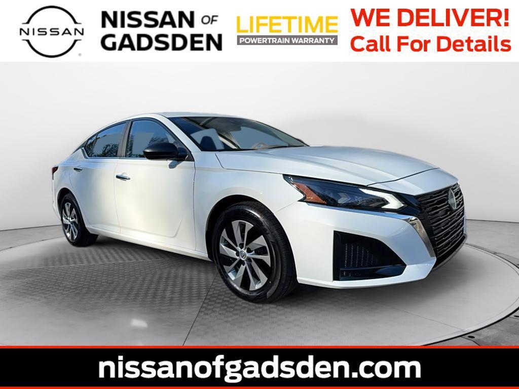 new 2025 Nissan Altima car, priced at $27,305