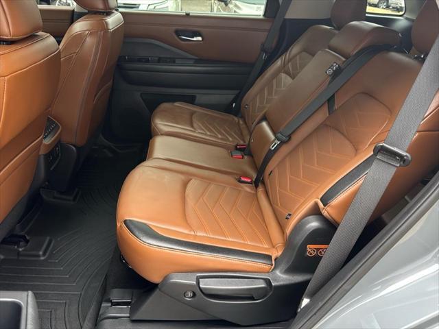 used 2023 Nissan Pathfinder car, priced at $36,990