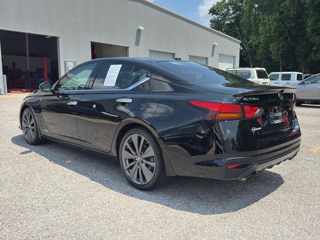 used 2019 Nissan Altima car, priced at $18,990