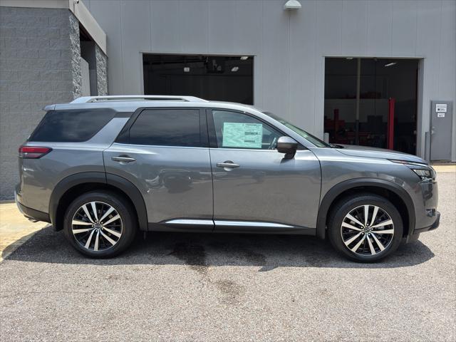 new 2025 Nissan Pathfinder car, priced at $51,610