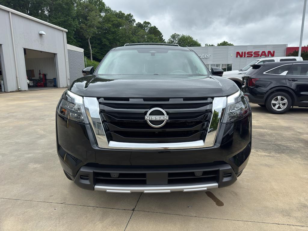 new 2025 Nissan Pathfinder car, priced at $50,835