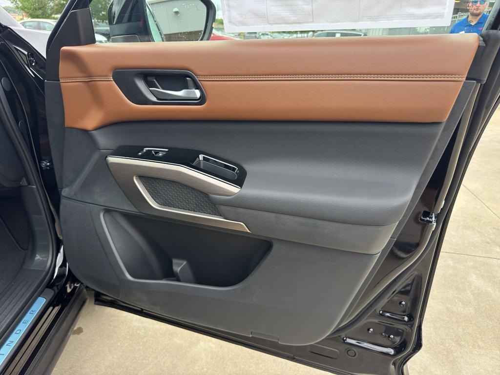 new 2025 Nissan Pathfinder car, priced at $50,835