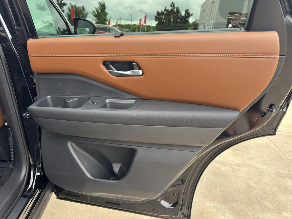 new 2025 Nissan Pathfinder car, priced at $50,835