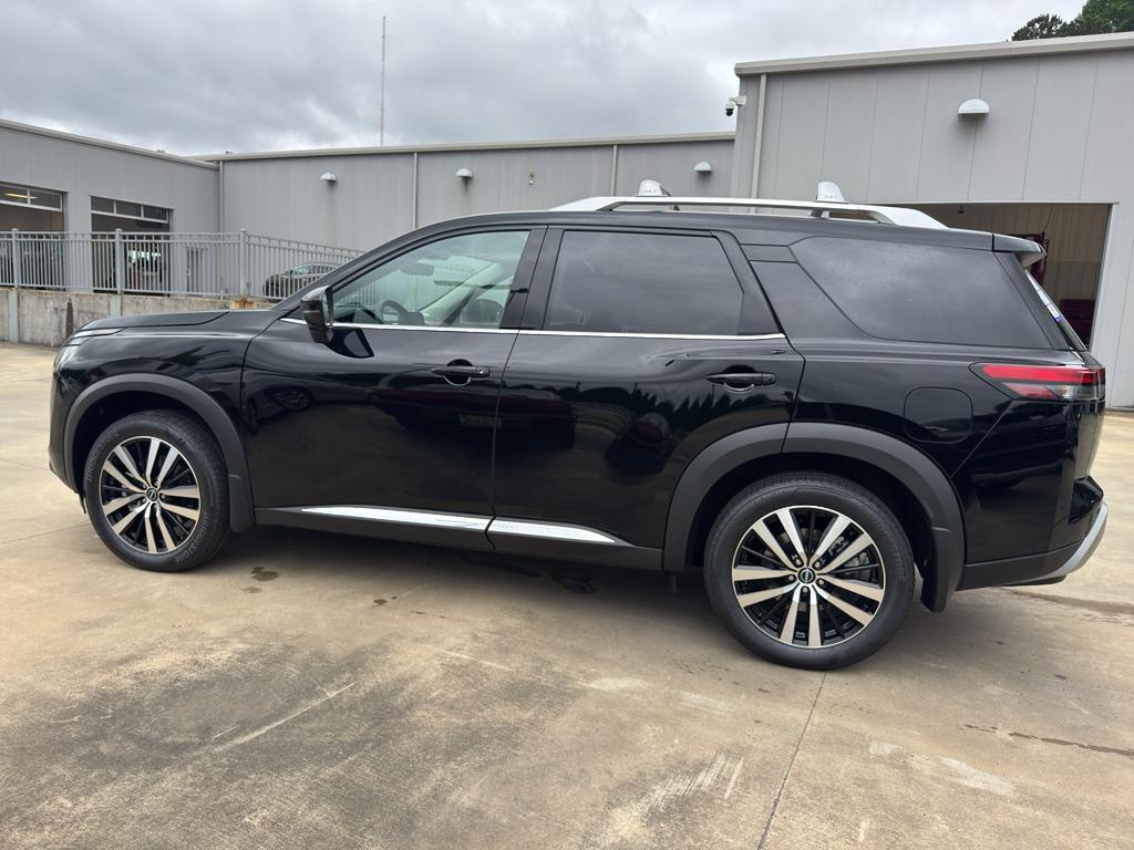 new 2025 Nissan Pathfinder car, priced at $50,835