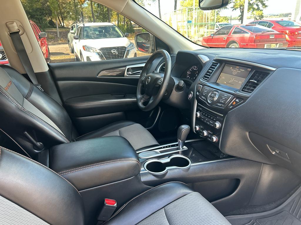 used 2020 Nissan Pathfinder car, priced at $18,399