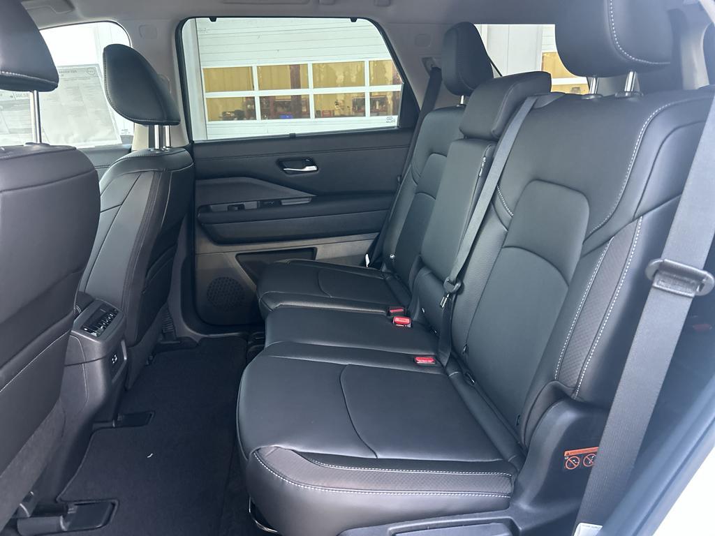 new 2025 Nissan Pathfinder car, priced at $44,990