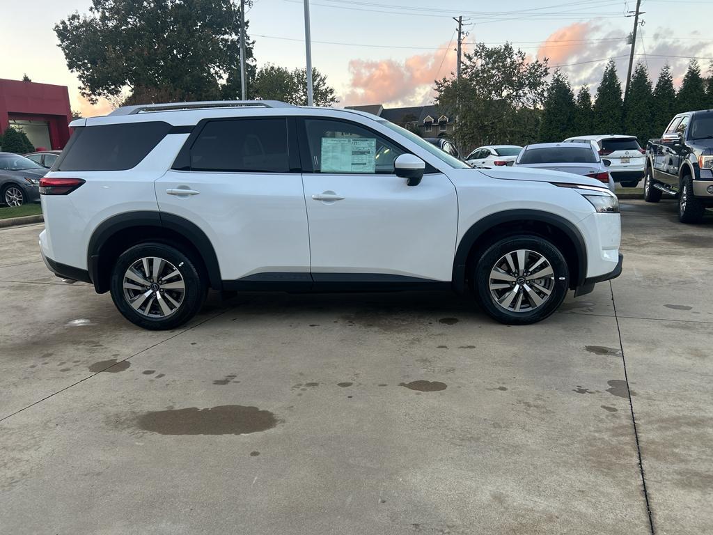 new 2025 Nissan Pathfinder car, priced at $44,990