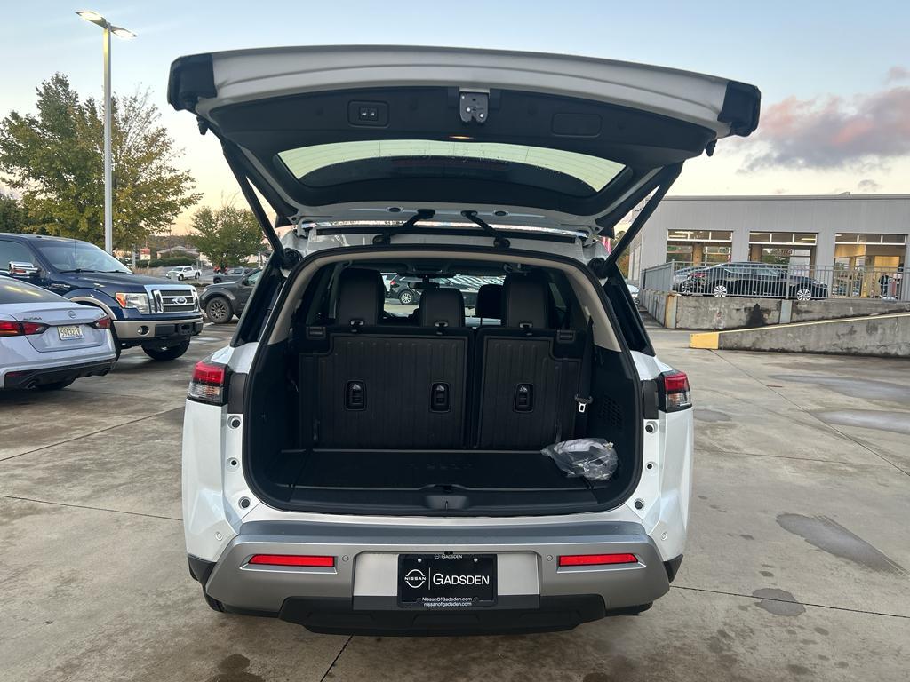 new 2025 Nissan Pathfinder car, priced at $44,990