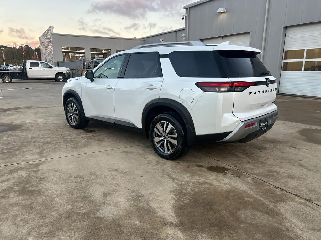 new 2025 Nissan Pathfinder car, priced at $44,990