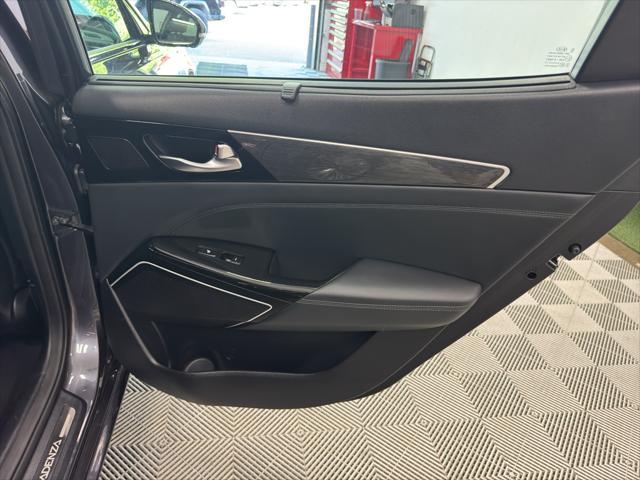 used 2017 Kia Cadenza car, priced at $13,990