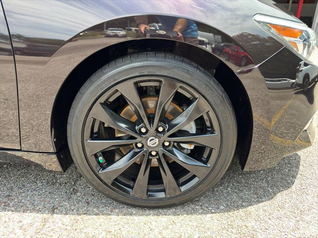 used 2016 Nissan Maxima car, priced at $7,990
