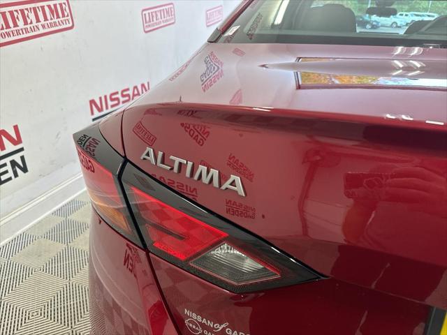 new 2025 Nissan Altima car, priced at $32,190