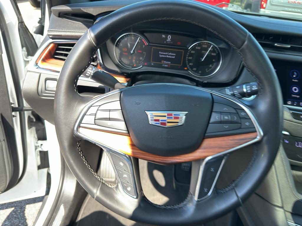 used 2020 Cadillac XT5 car, priced at $21,990