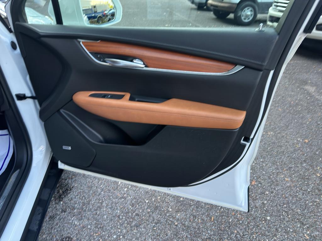 used 2020 Cadillac XT5 car, priced at $21,990
