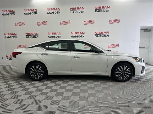 new 2025 Nissan Altima car, priced at $29,800