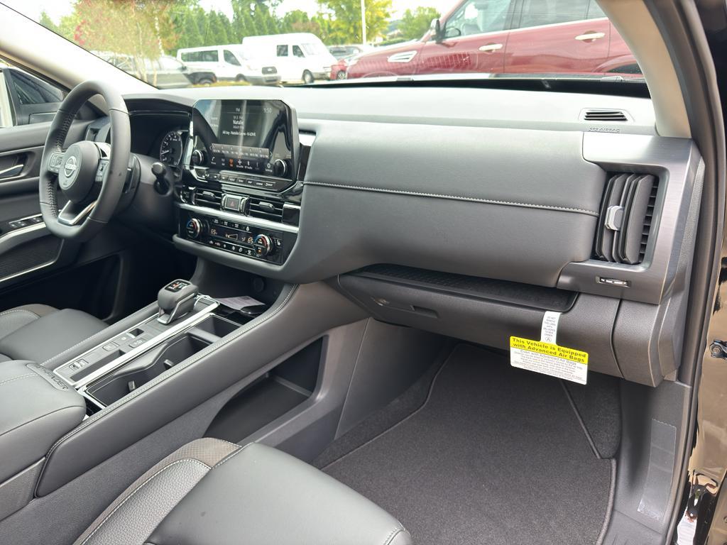 new 2025 Nissan Pathfinder car, priced at $43,380