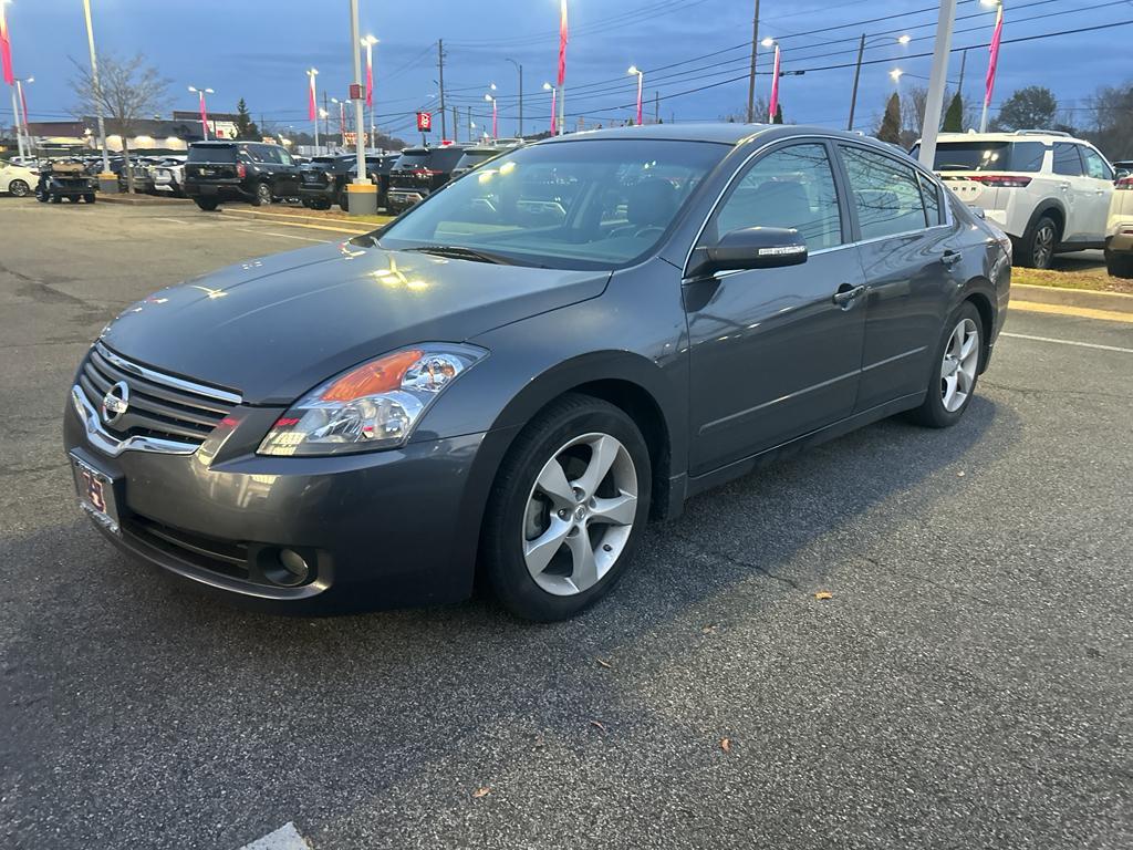 used 2008 Nissan Altima car, priced at $5,900