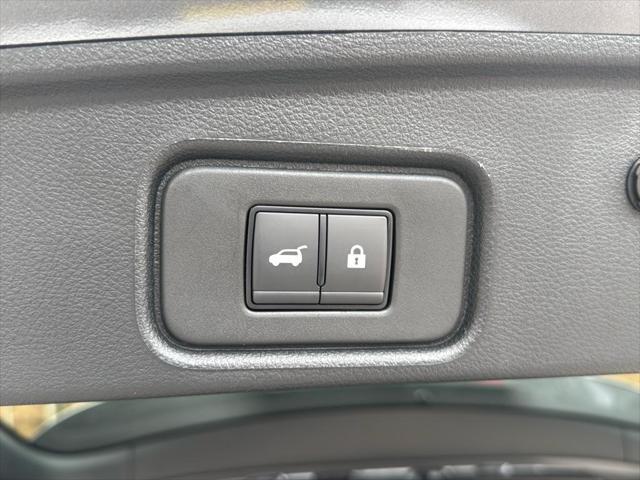 new 2025 Nissan Pathfinder car, priced at $46,705