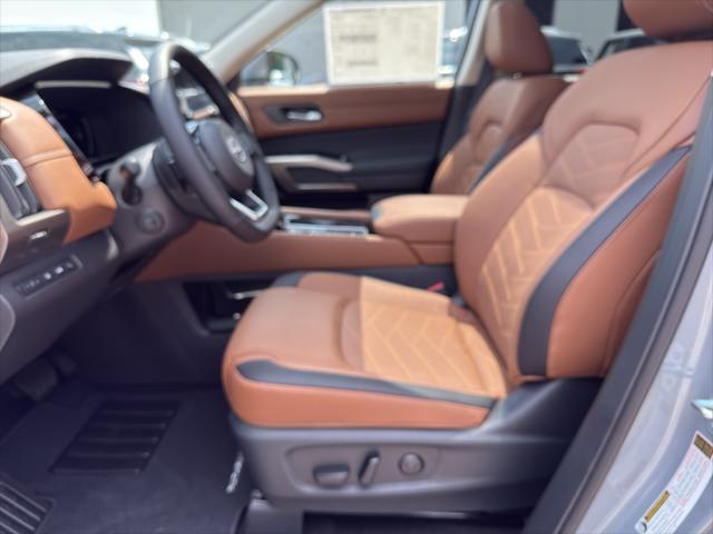 new 2025 Nissan Pathfinder car, priced at $52,485