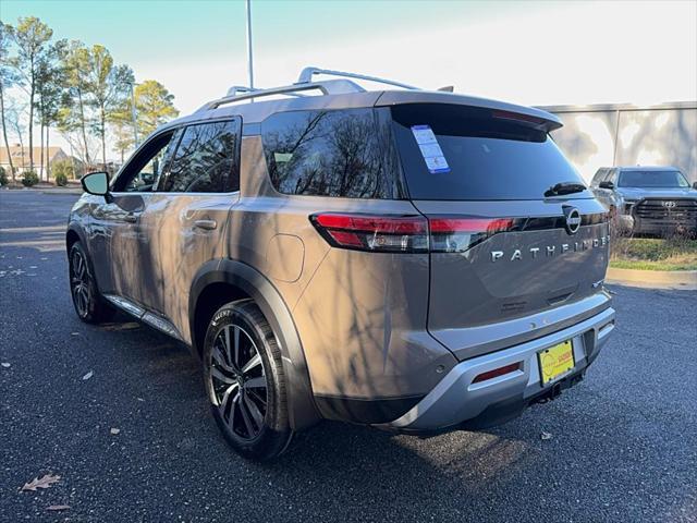 new 2025 Nissan Pathfinder car, priced at $53,580