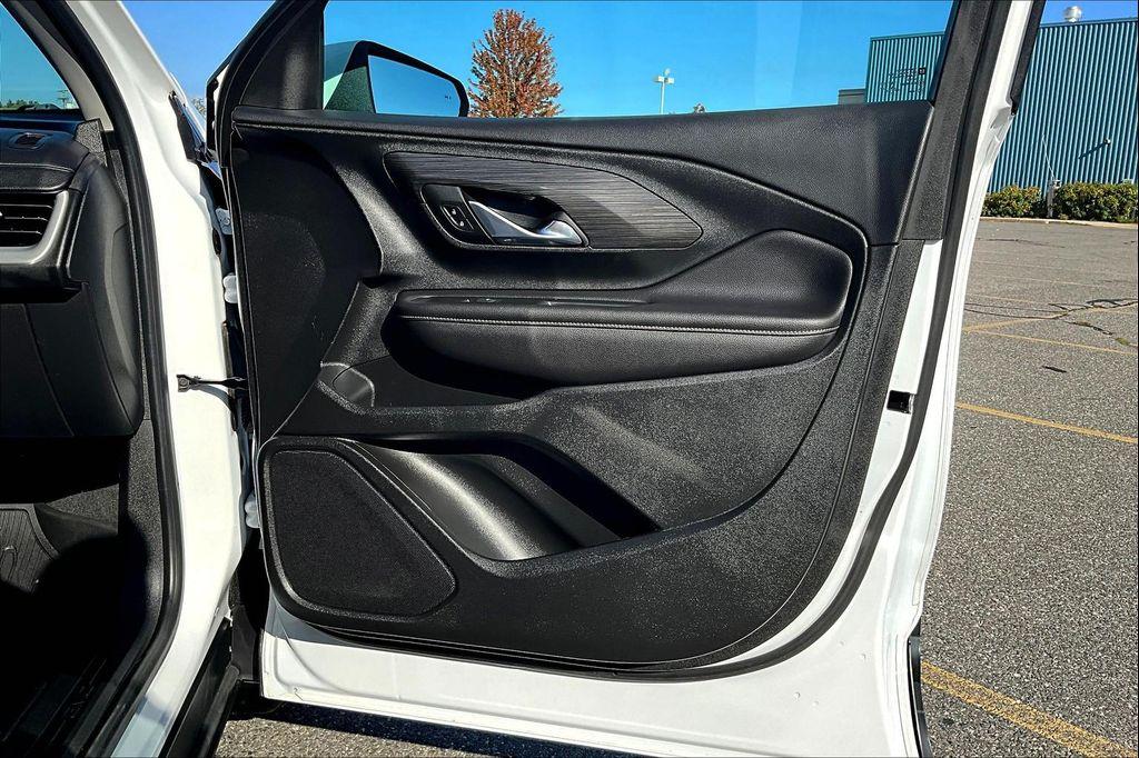 used 2022 GMC Terrain car, priced at $26,000