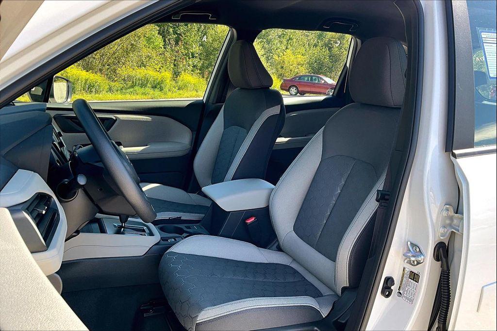 new 2025 Subaru Forester car, priced at $33,517