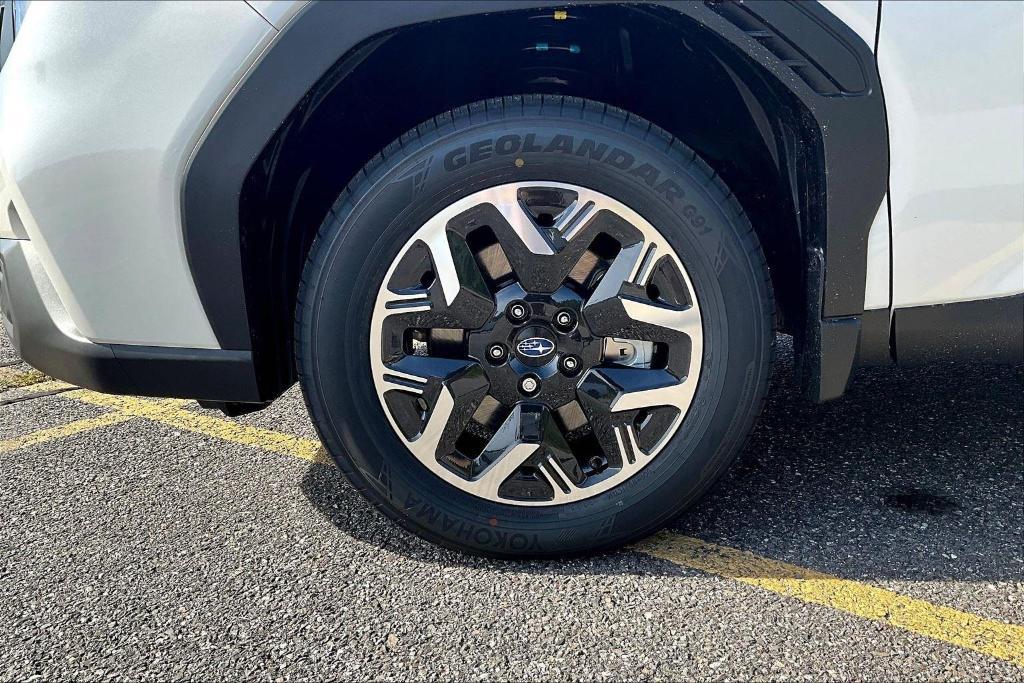 new 2025 Subaru Forester car, priced at $33,517