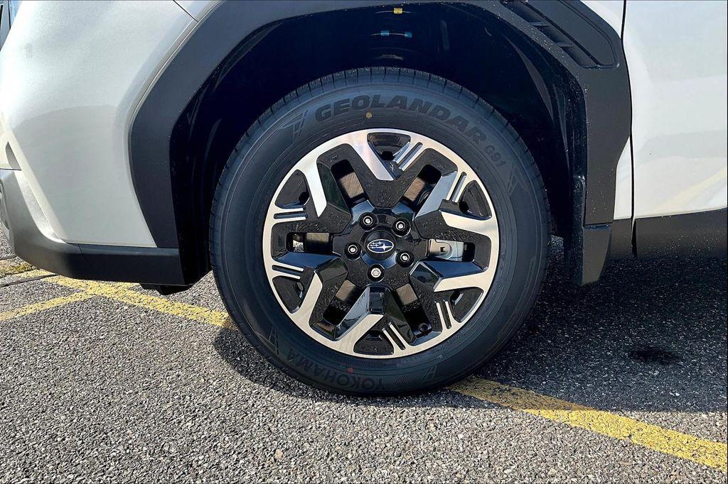 new 2025 Subaru Forester car, priced at $33,517