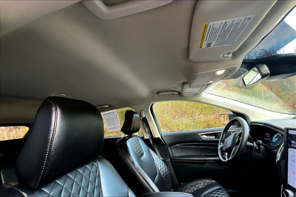 used 2024 Ford Edge car, priced at $29,000