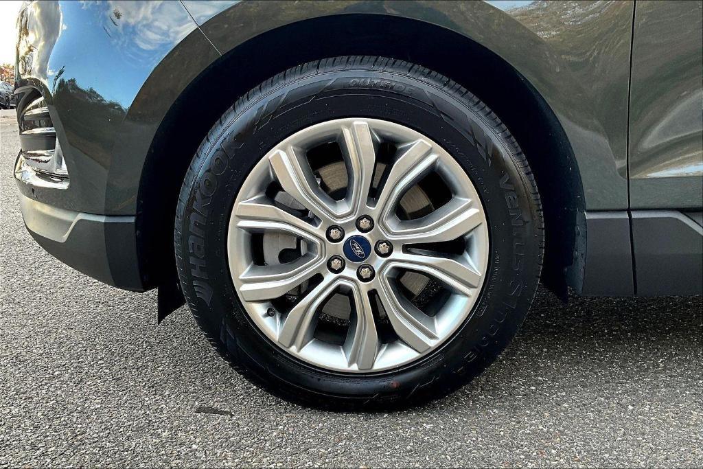 used 2024 Ford Edge car, priced at $29,000