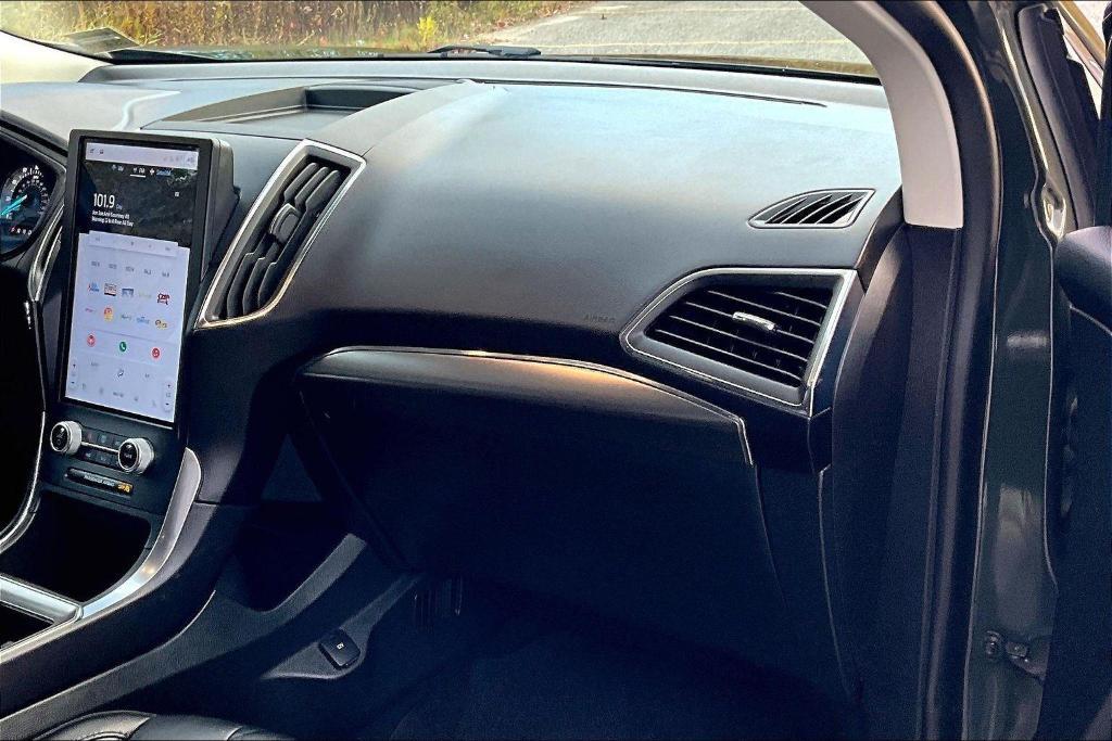 used 2024 Ford Edge car, priced at $29,000