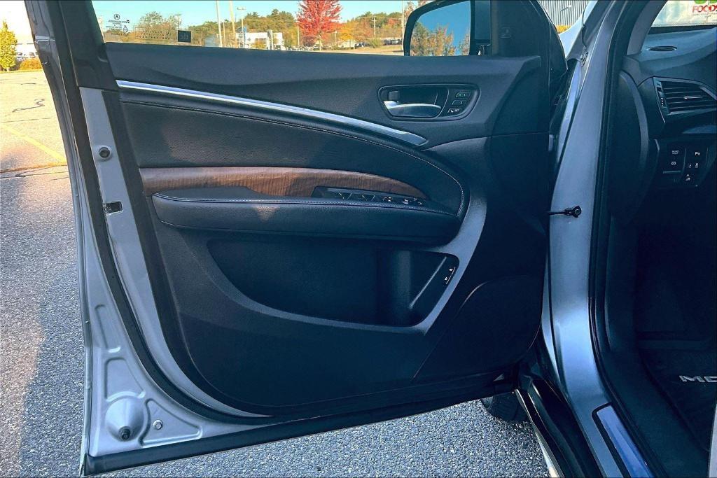 used 2020 Acura MDX car, priced at $27,999