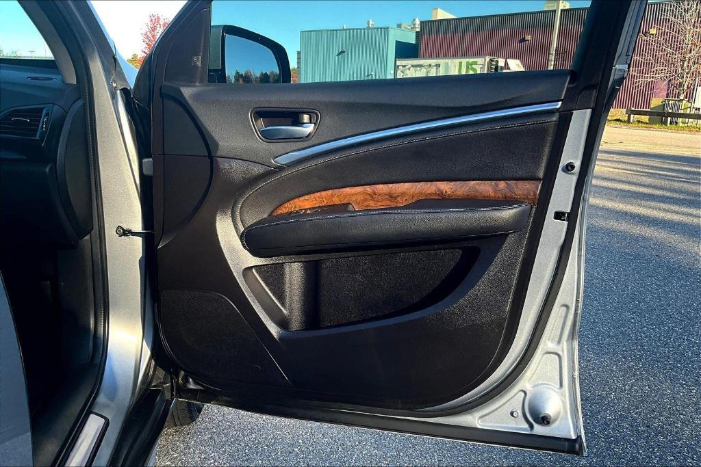 used 2020 Acura MDX car, priced at $27,999