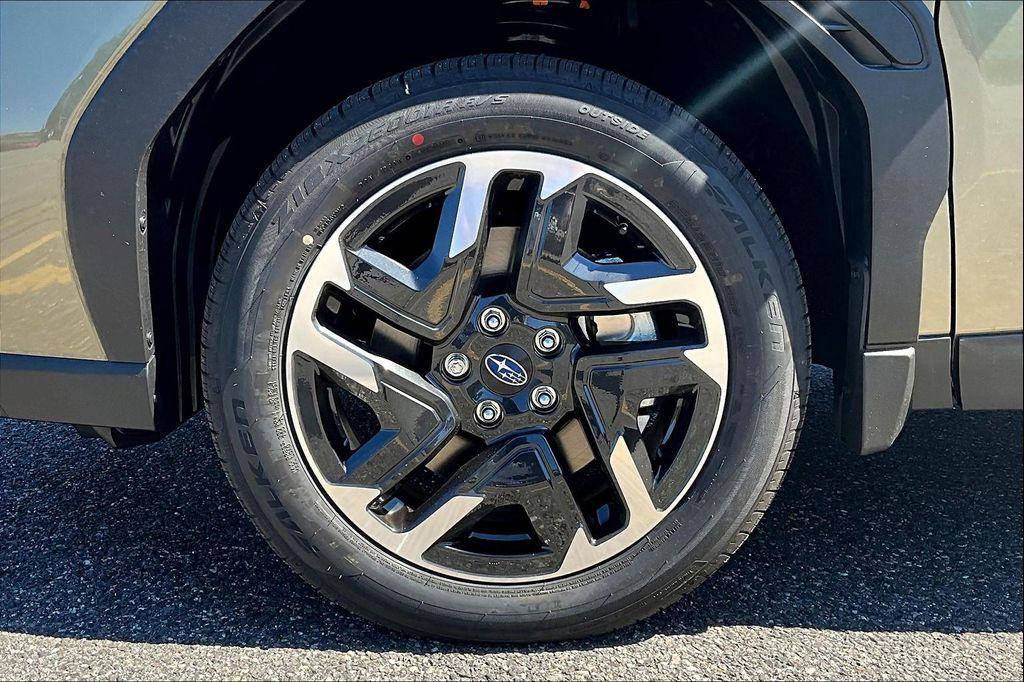 new 2025 Subaru Forester Hybrid car, priced at $43,390
