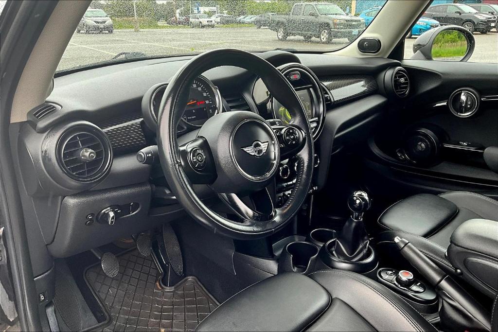 used 2018 MINI Hardtop car, priced at $16,500
