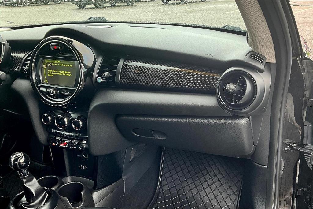 used 2018 MINI Hardtop car, priced at $16,500