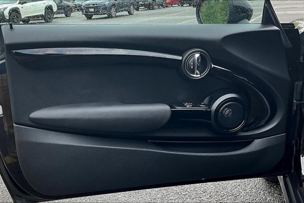 used 2018 MINI Hardtop car, priced at $16,500