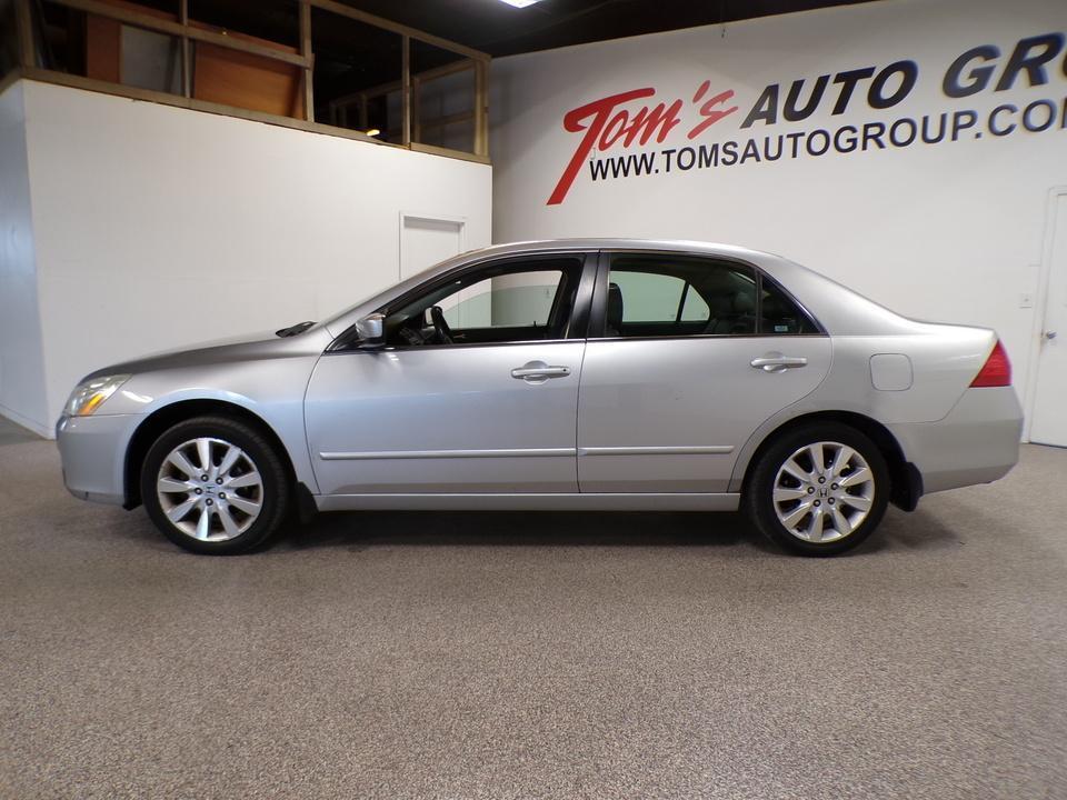 used 2007 Honda Accord car, priced at $3,495
