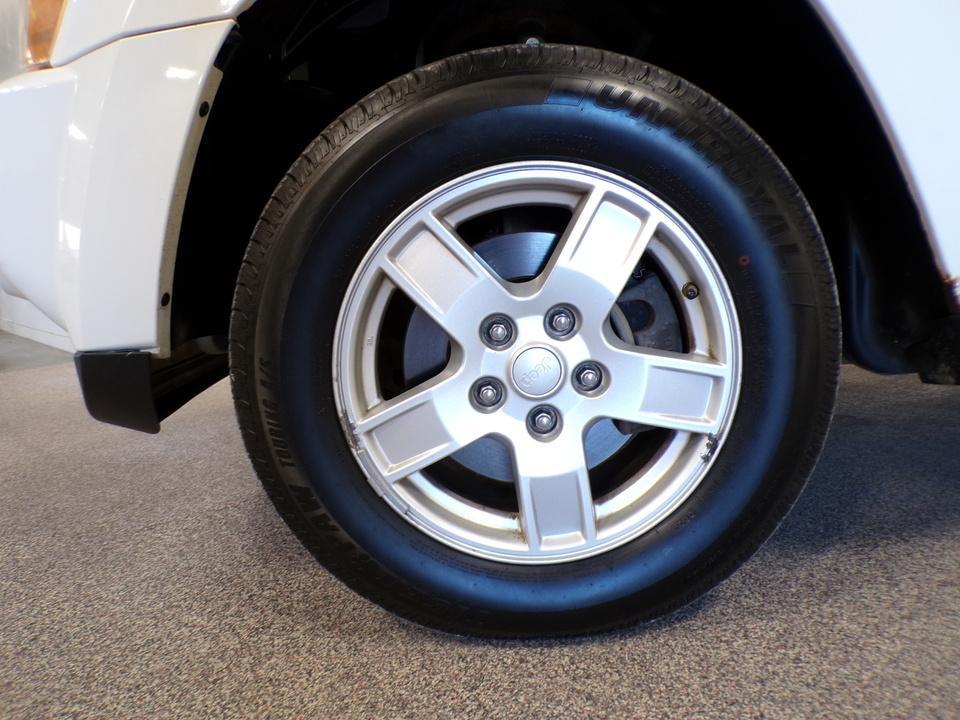 used 2006 Jeep Grand Cherokee car, priced at $3,995