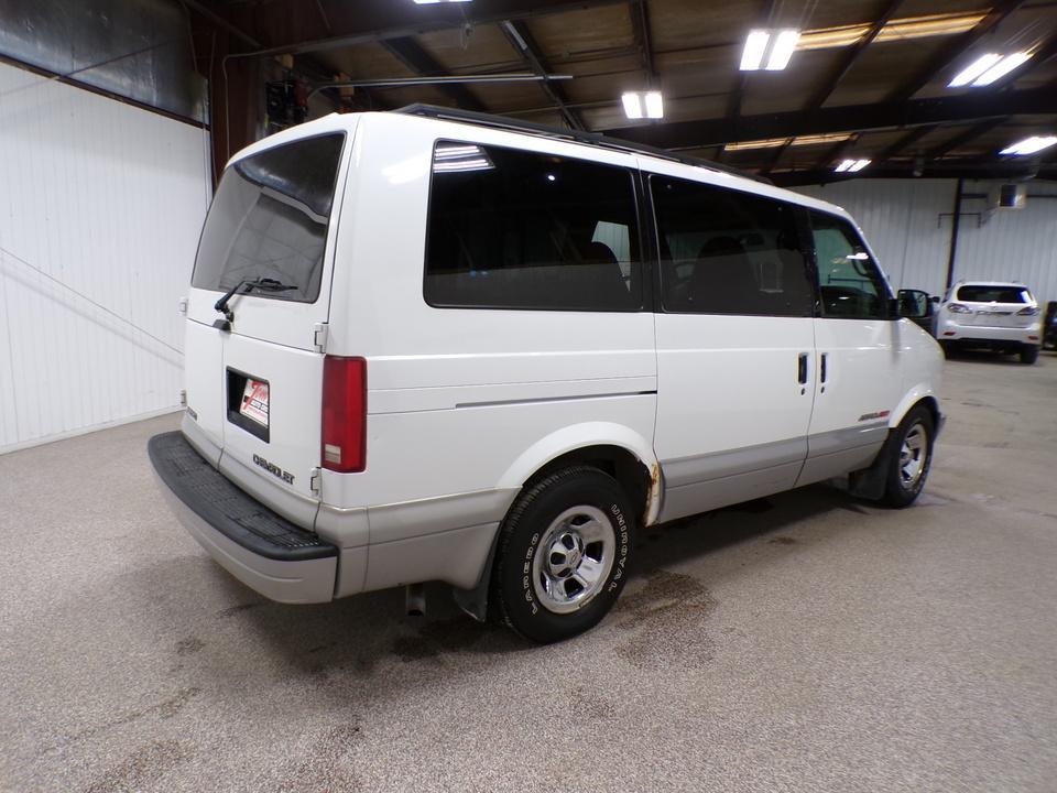 used 2000 Chevrolet Astro car, priced at $4,250